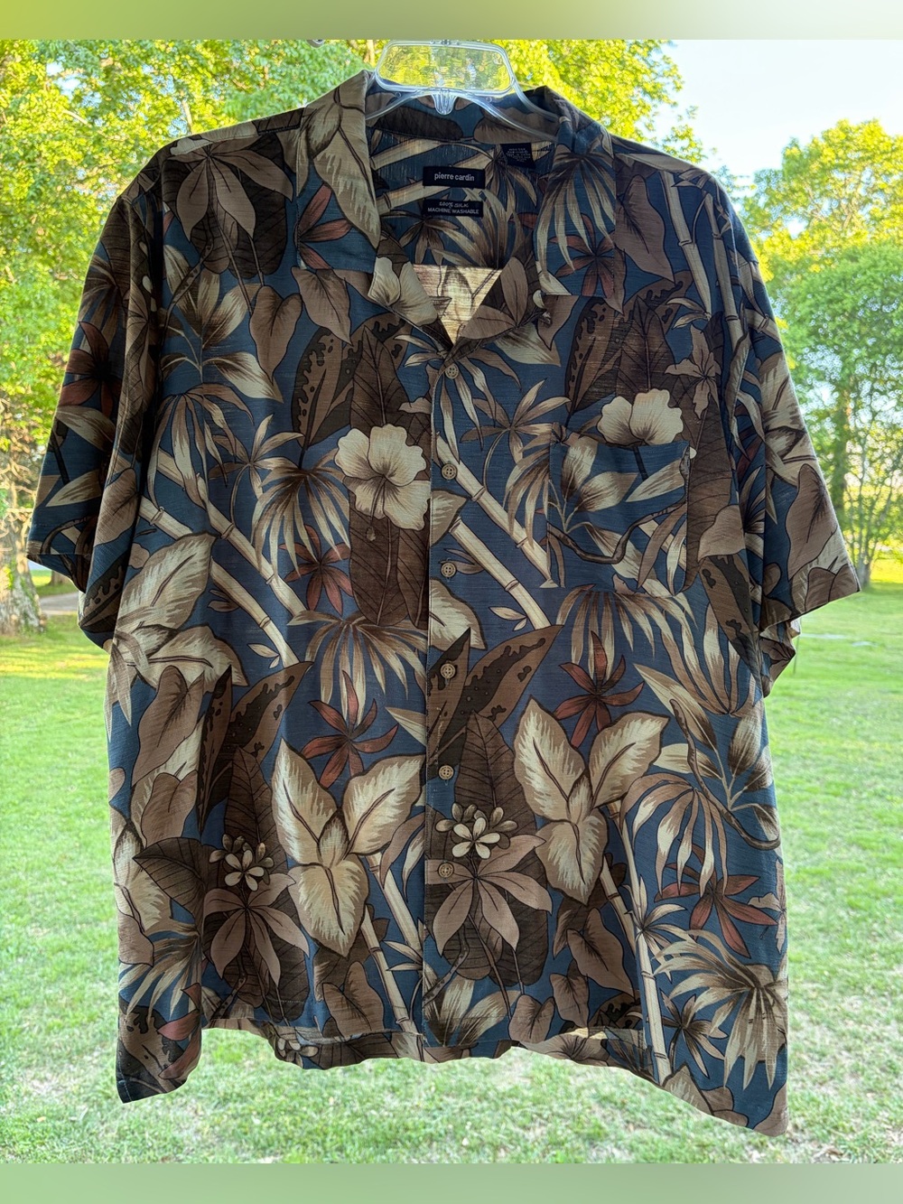 Pierre Cardin 100% Silk XL Floral Short Sleeve Button-Up Hawaiian Travel Beach